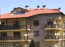 Top Lodge Block A showing apartment & balcony